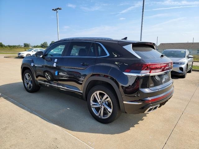 new 2024 Volkswagen Atlas Cross Sport car, priced at $49,241