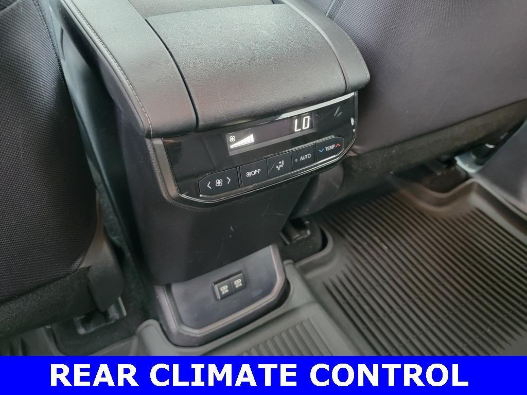 used 2021 Toyota Highlander car, priced at $25,000