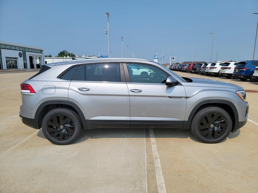 new 2025 Volkswagen Atlas Cross Sport car, priced at $46,891
