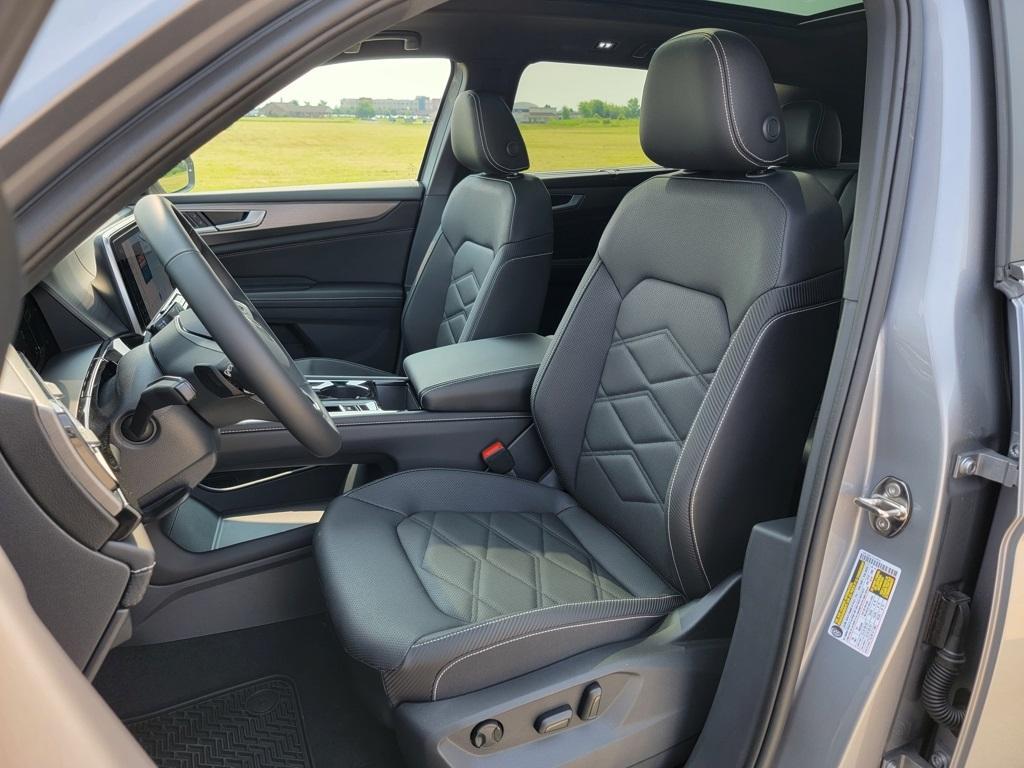 new 2025 Volkswagen Atlas Cross Sport car, priced at $46,891