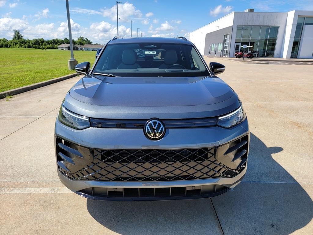 new 2025 Volkswagen Tiguan car, priced at $38,503