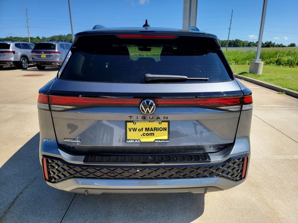 new 2025 Volkswagen Tiguan car, priced at $38,503