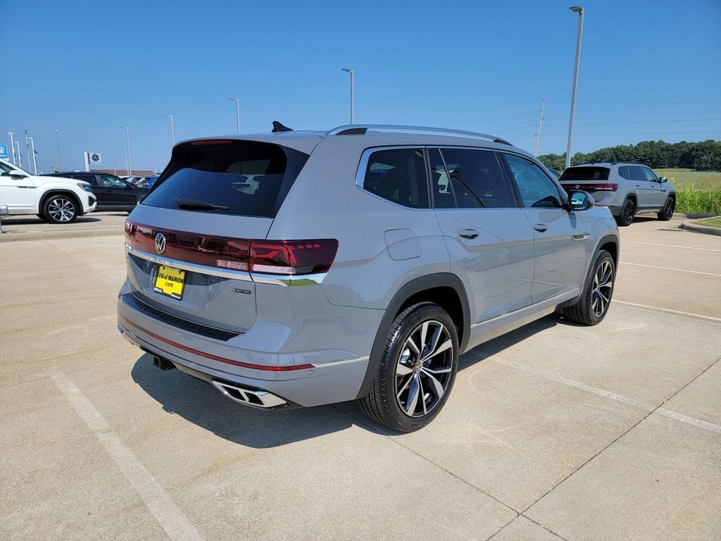 new 2025 Volkswagen Atlas car, priced at $53,679