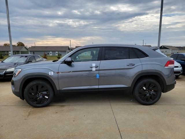 new 2025 Volkswagen Atlas Cross Sport car, priced at $45,911