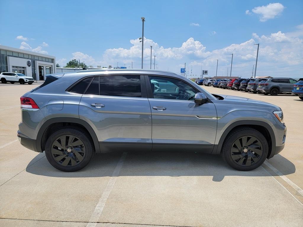 new 2025 Volkswagen Atlas Cross Sport car, priced at $44,911