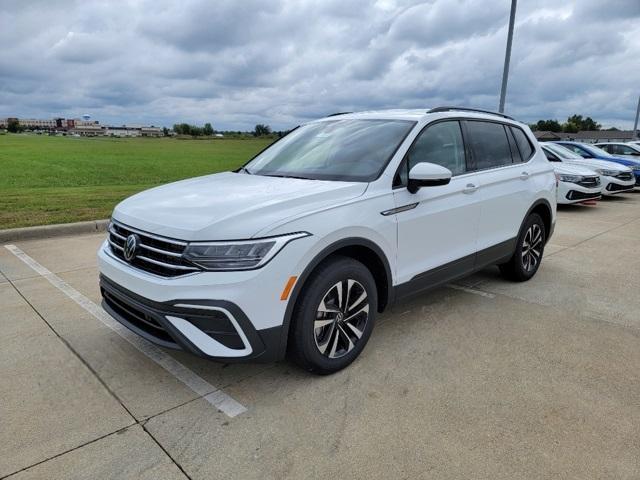 new 2024 Volkswagen Tiguan car, priced at $28,883