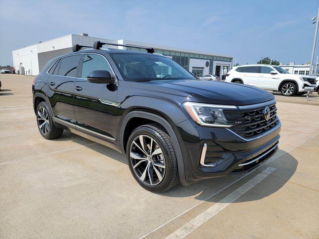 new 2025 Volkswagen Atlas Cross Sport car, priced at $54,541