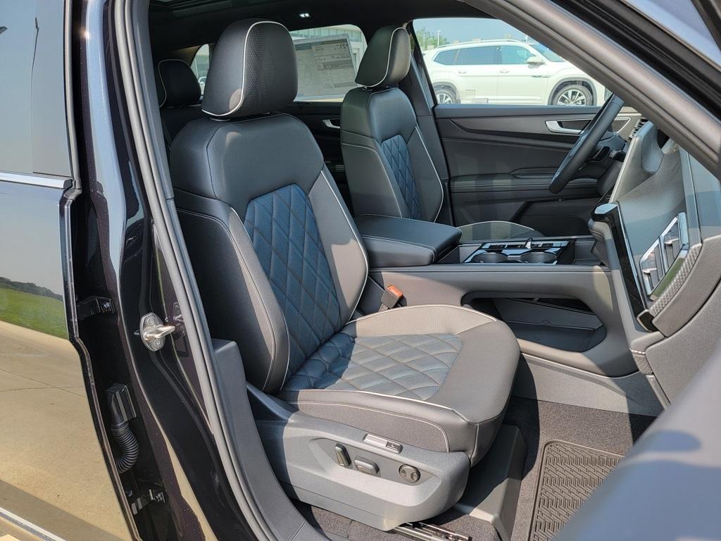 new 2025 Volkswagen Atlas Cross Sport car, priced at $54,541