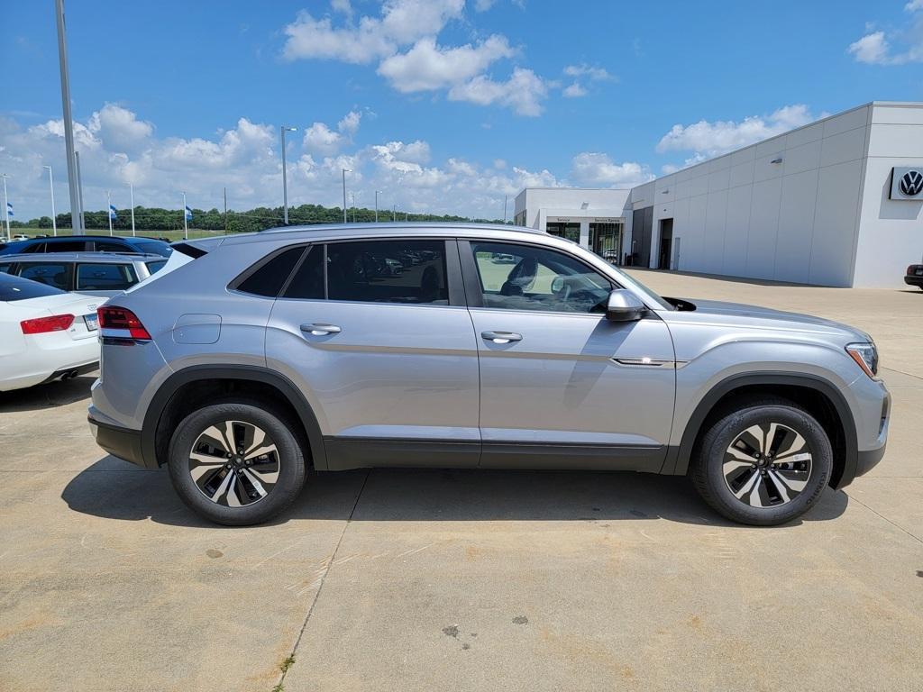 new 2025 Volkswagen Atlas Cross Sport car, priced at $40,356