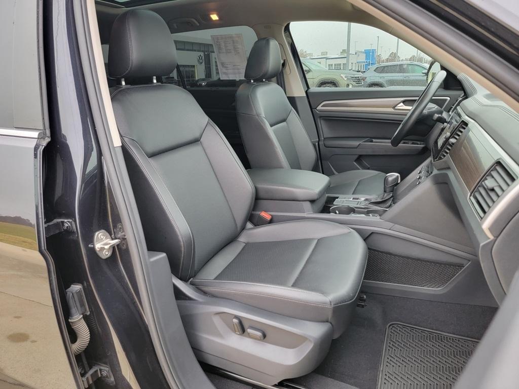 used 2020 Volkswagen Atlas car, priced at $26,000