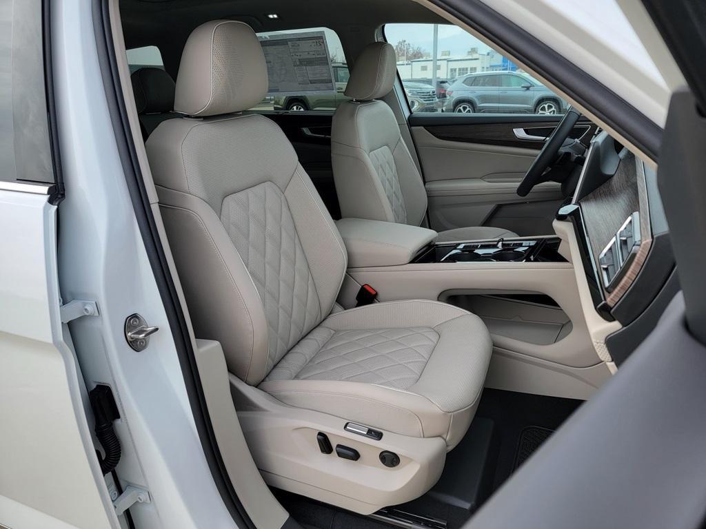 new 2026 Volkswagen Atlas car, priced at $56,091