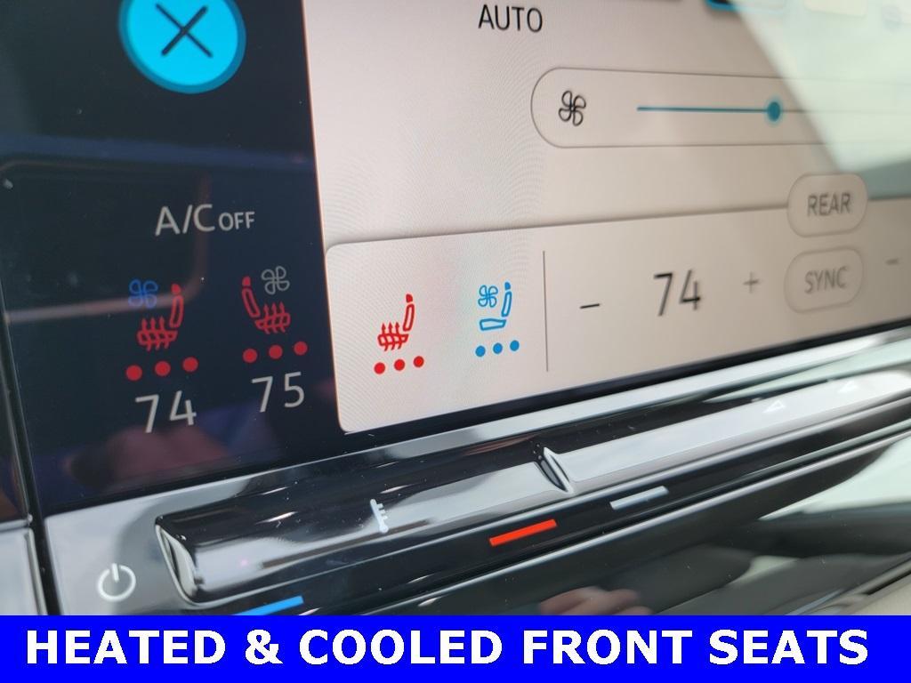 new 2026 Volkswagen Atlas car, priced at $56,091