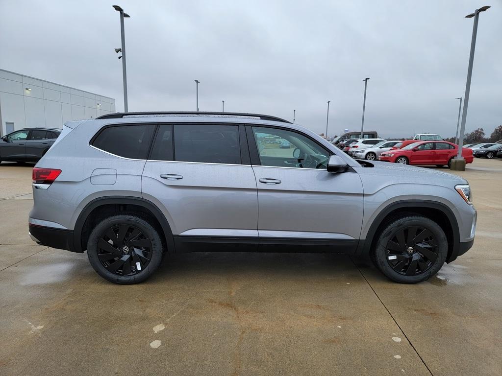 new 2026 Volkswagen Atlas car, priced at $49,126