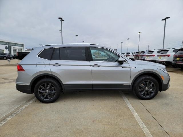 new 2024 Volkswagen Tiguan car, priced at $34,404