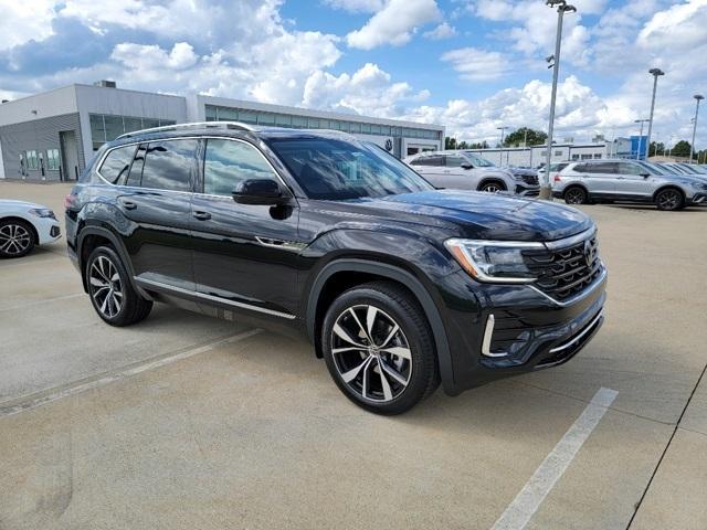 new 2024 Volkswagen Atlas car, priced at $53,821