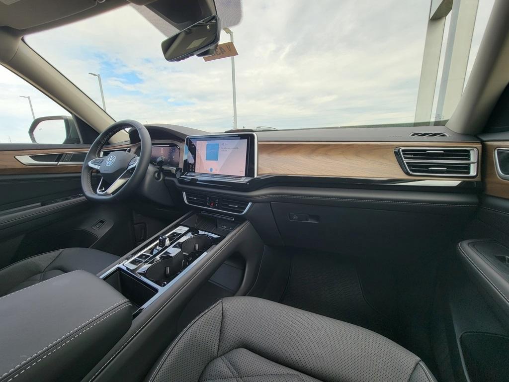 new 2026 Volkswagen Atlas car, priced at $48,531