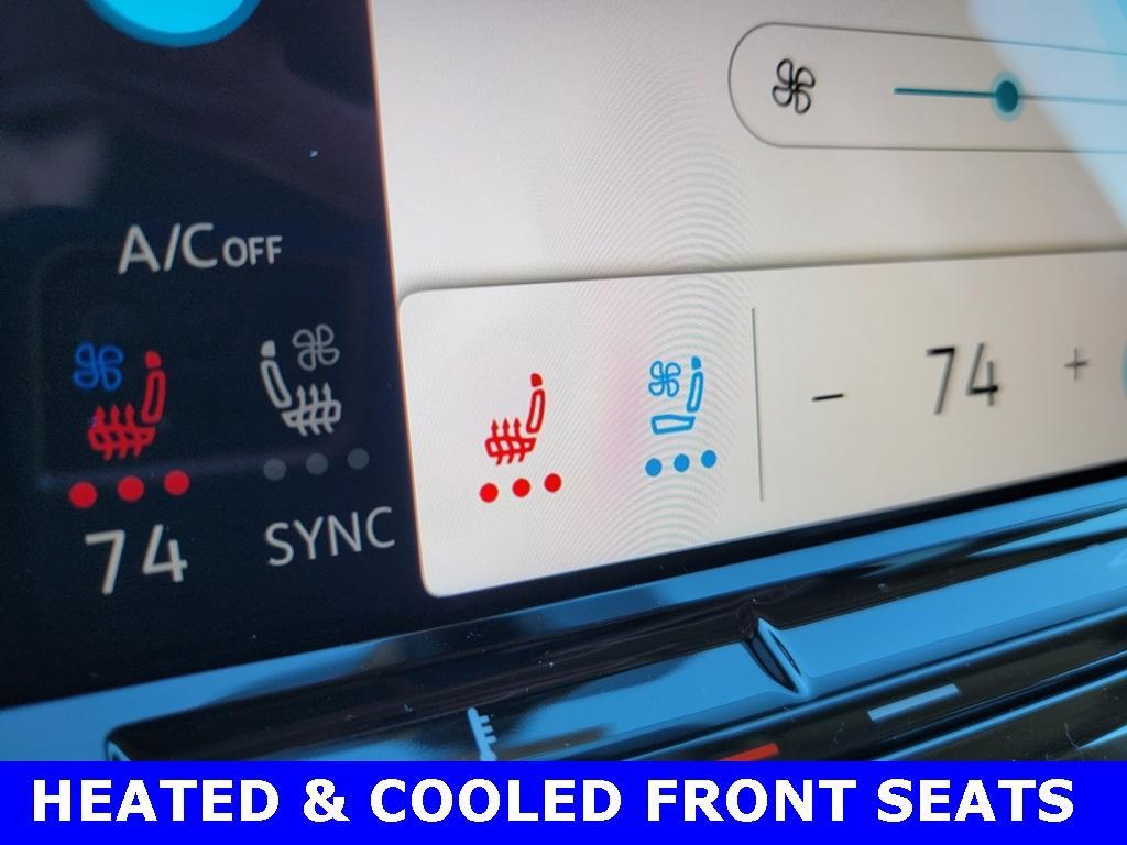 new 2026 Volkswagen Atlas car, priced at $42,241