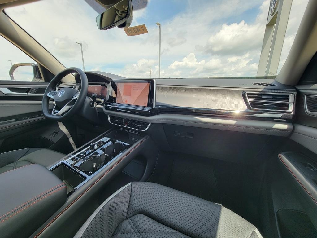 new 2025 Volkswagen Atlas car, priced at $45,979