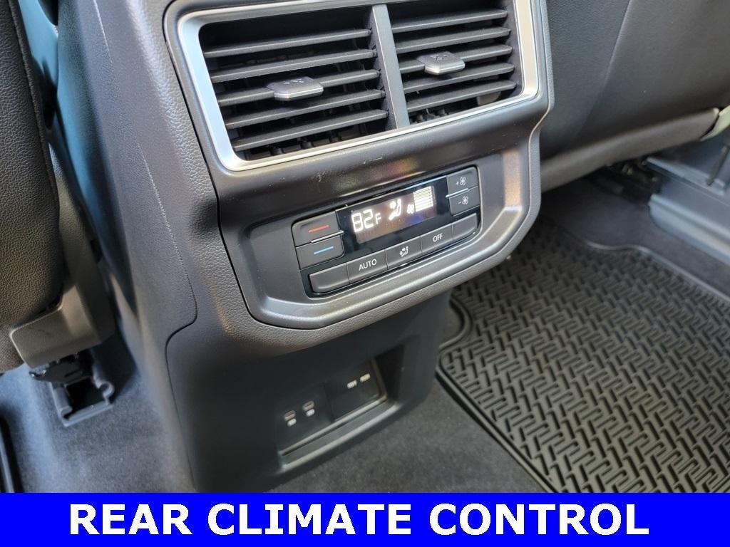 new 2025 Volkswagen Atlas car, priced at $45,979