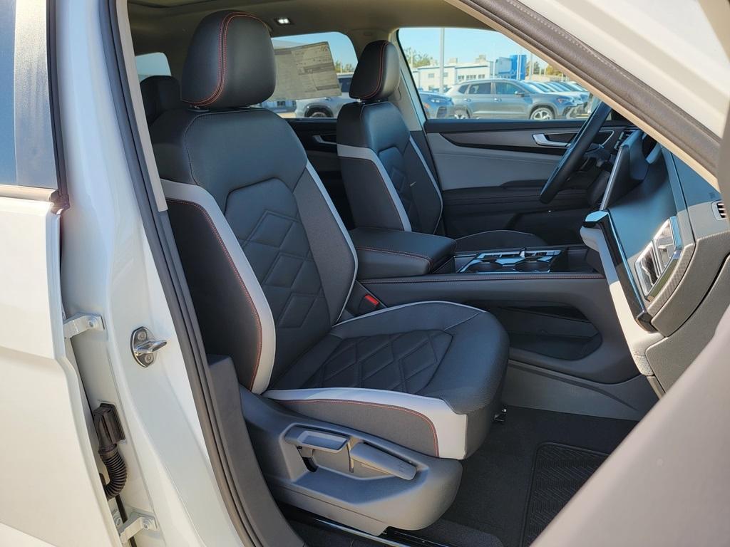 new 2025 Volkswagen Atlas car, priced at $45,979