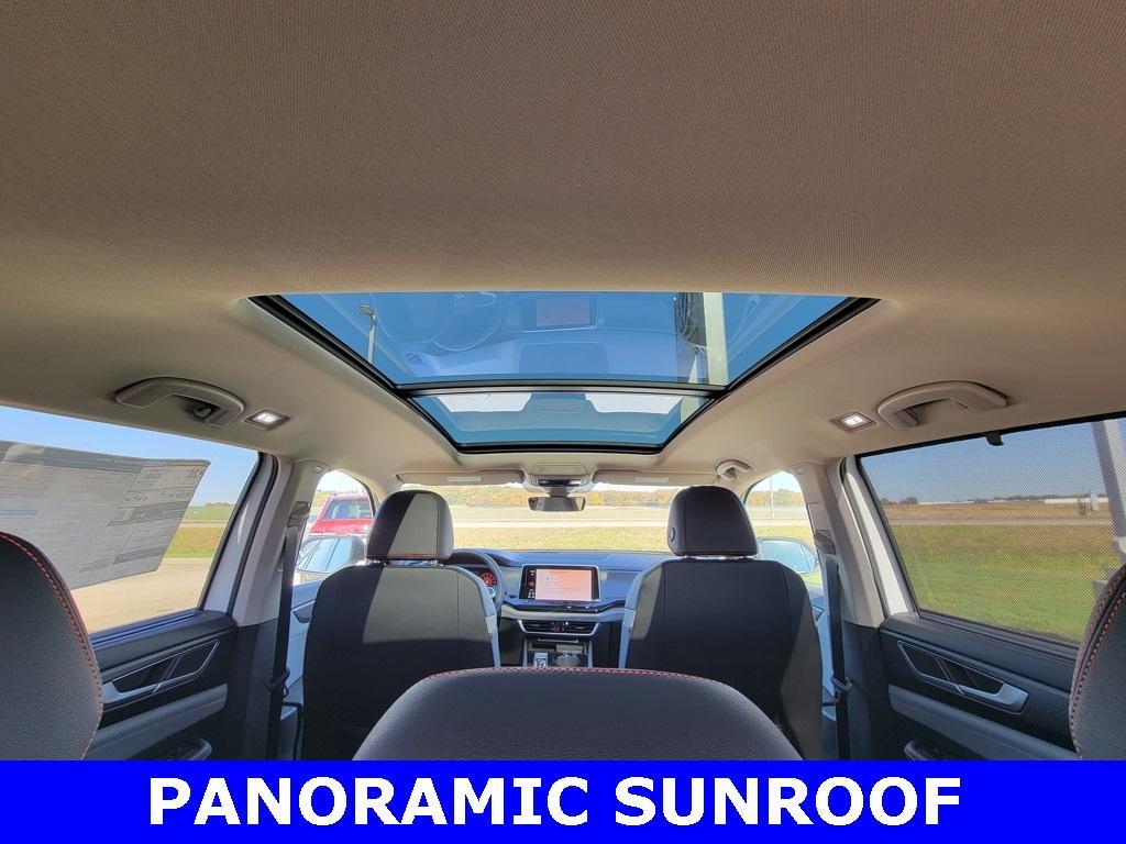 new 2025 Volkswagen Atlas car, priced at $45,979