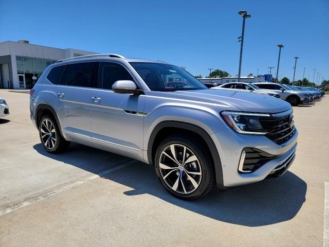 new 2024 Volkswagen Atlas car, priced at $53,036