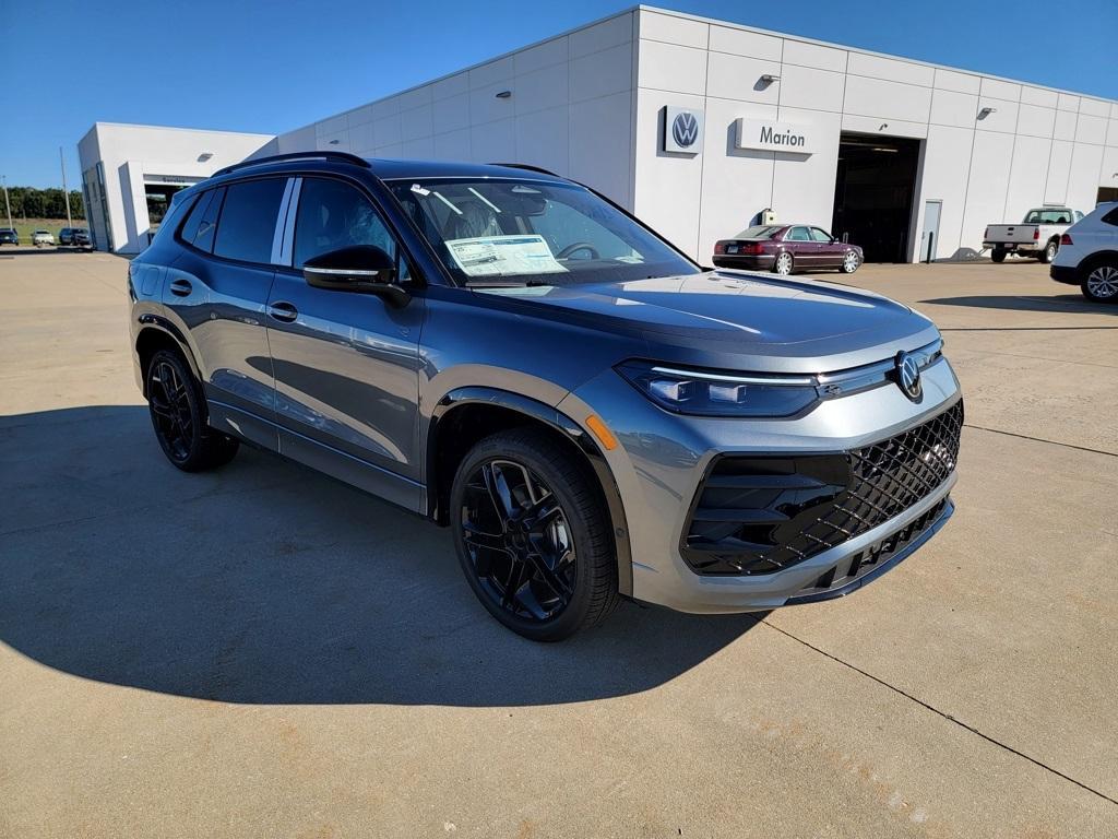 new 2025 Volkswagen Tiguan car, priced at $38,811