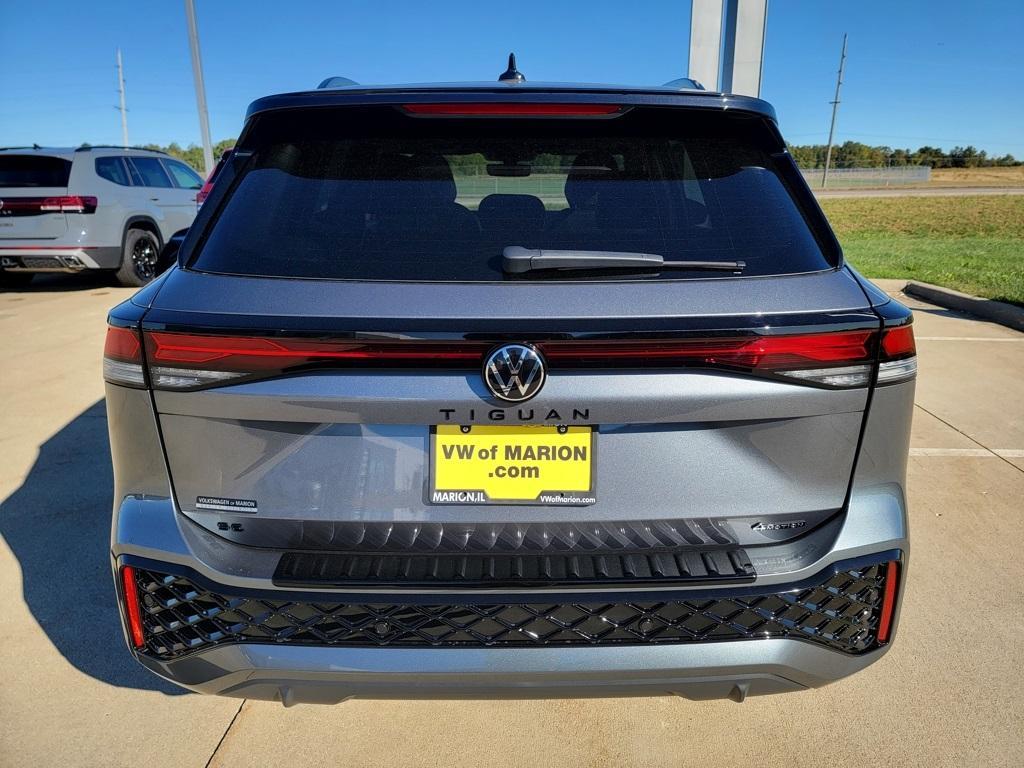 new 2025 Volkswagen Tiguan car, priced at $37,811