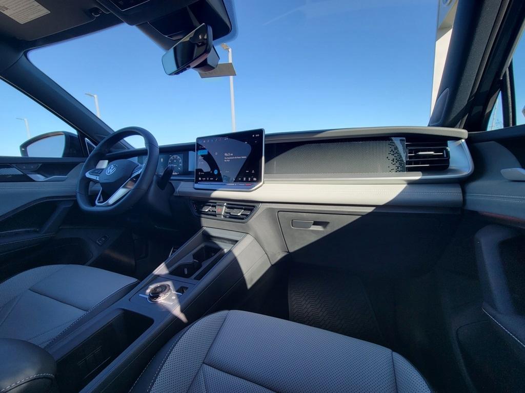 new 2025 Volkswagen Tiguan car, priced at $37,811