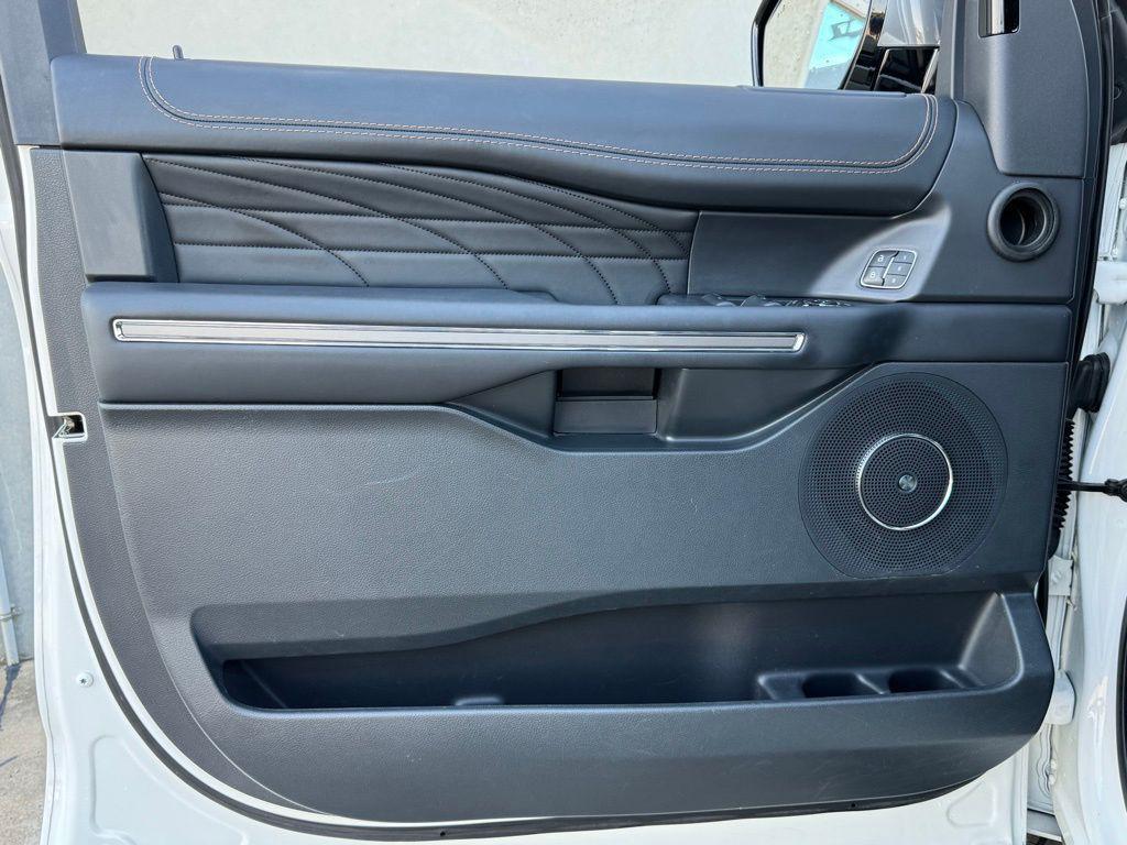 used 2022 Ford Expedition car, priced at $51,766