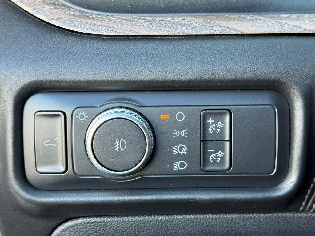 used 2020 Ford Explorer car, priced at $27,000