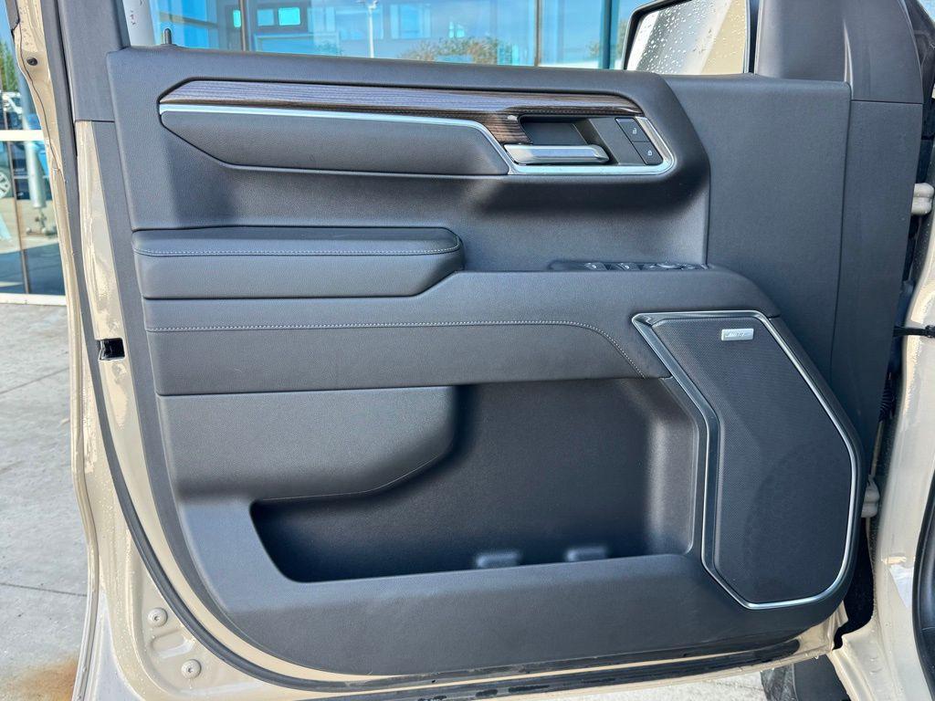used 2022 Chevrolet Silverado 1500 car, priced at $46,942