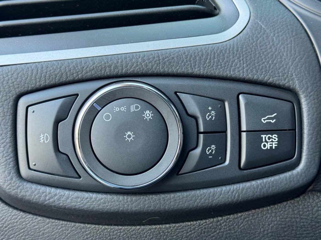 used 2022 Ford Edge car, priced at $24,233