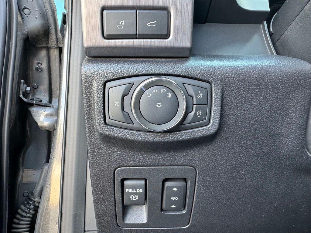 used 2020 Ford Expedition car, priced at $34,223