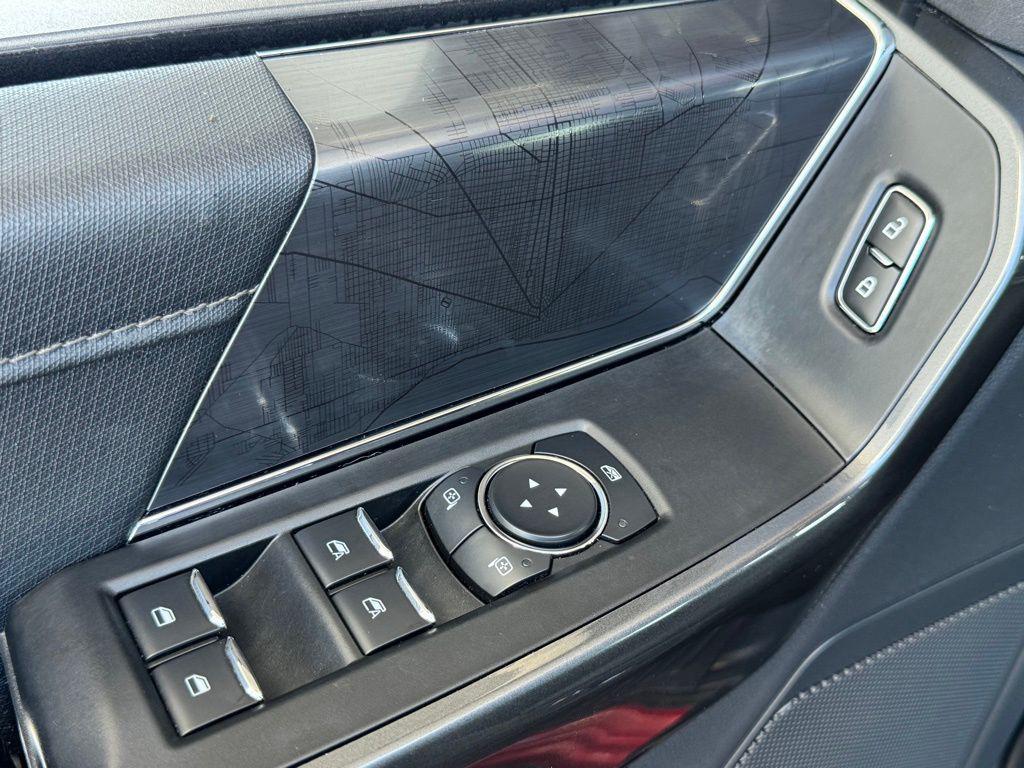 used 2021 Ford F-150 car, priced at $32,393