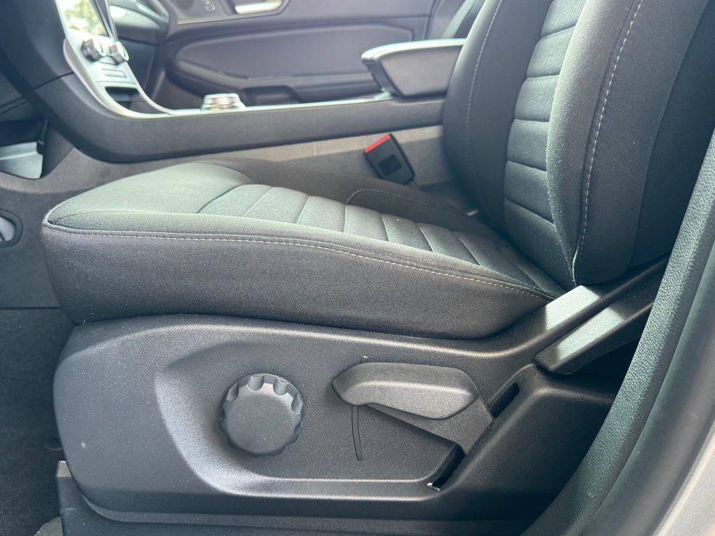 used 2024 Ford Edge car, priced at $31,215