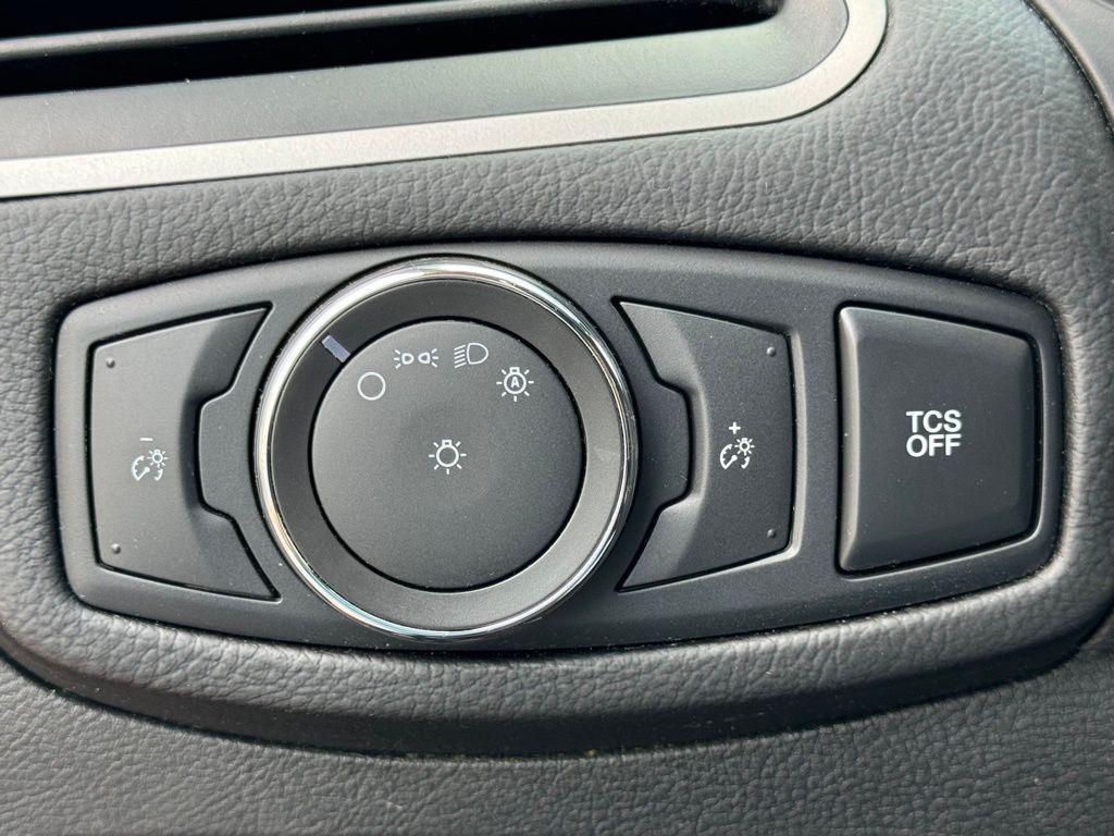 used 2022 Ford Edge car, priced at $23,970
