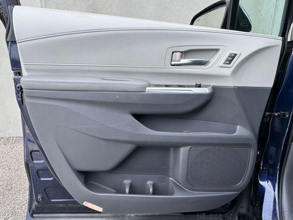 used 2022 Toyota Sienna car, priced at $43,000