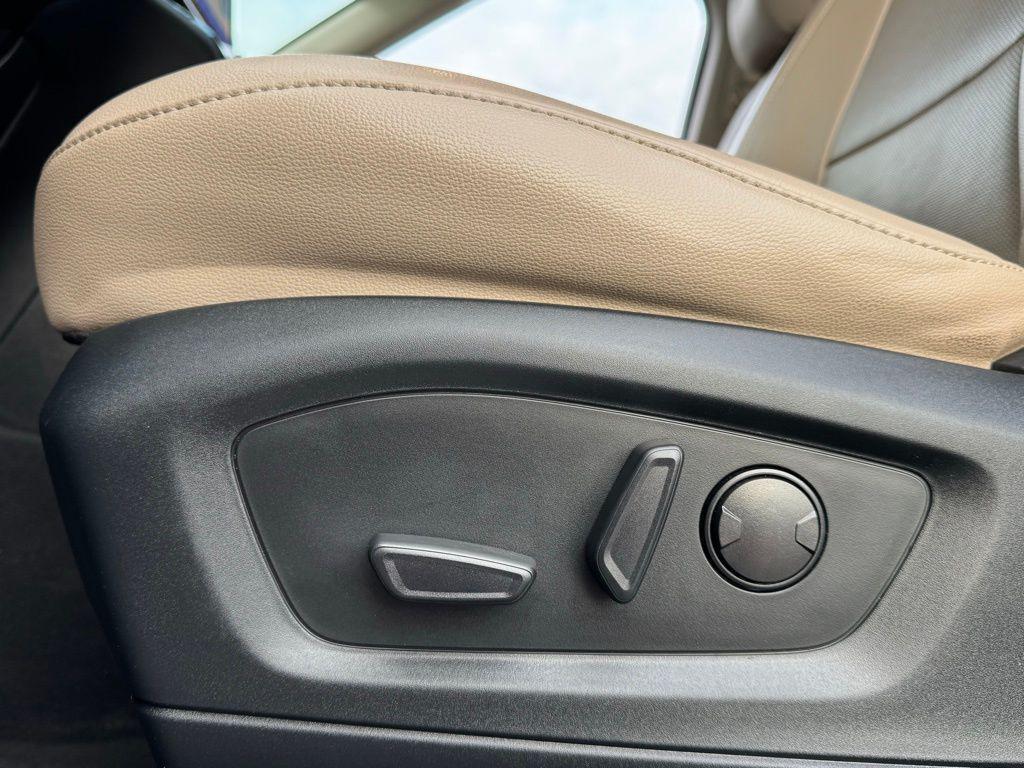 used 2022 Ford Explorer car, priced at $34,381