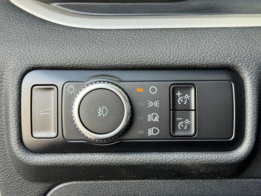 used 2023 Ford Explorer car, priced at $27,391