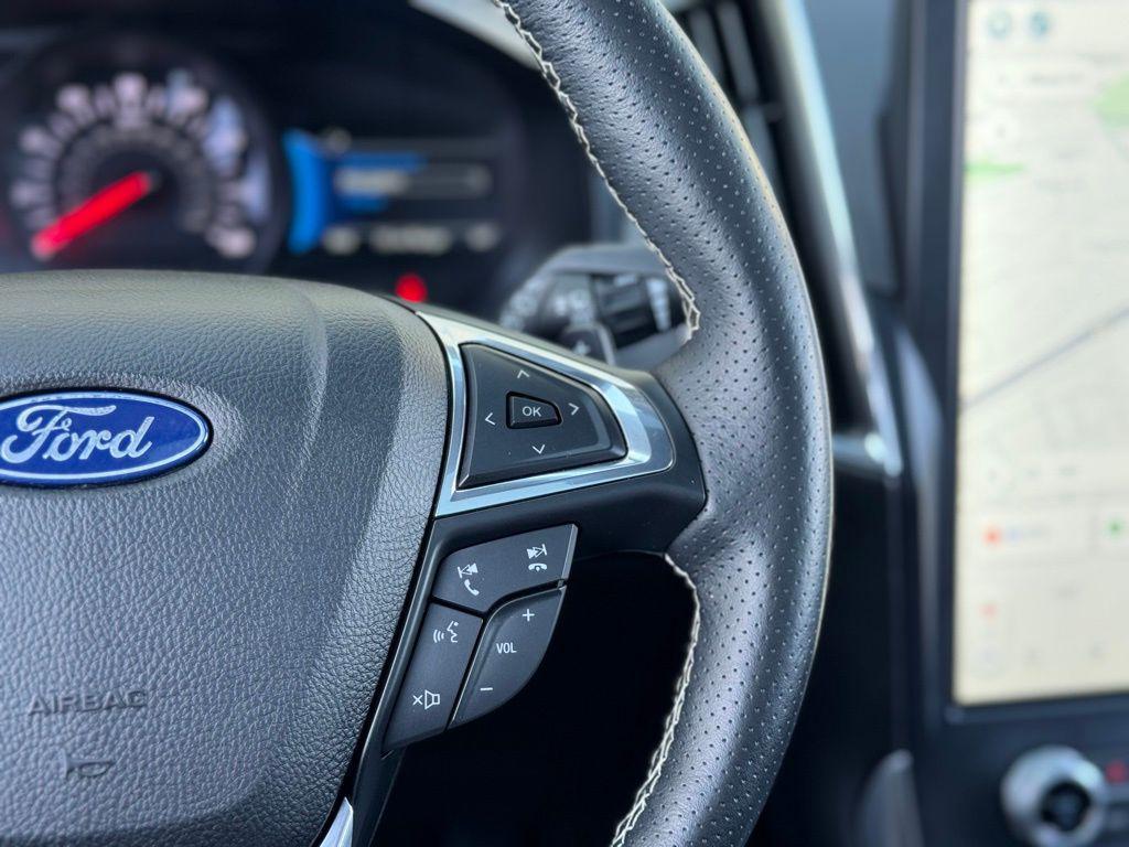 used 2022 Ford Edge car, priced at $32,000