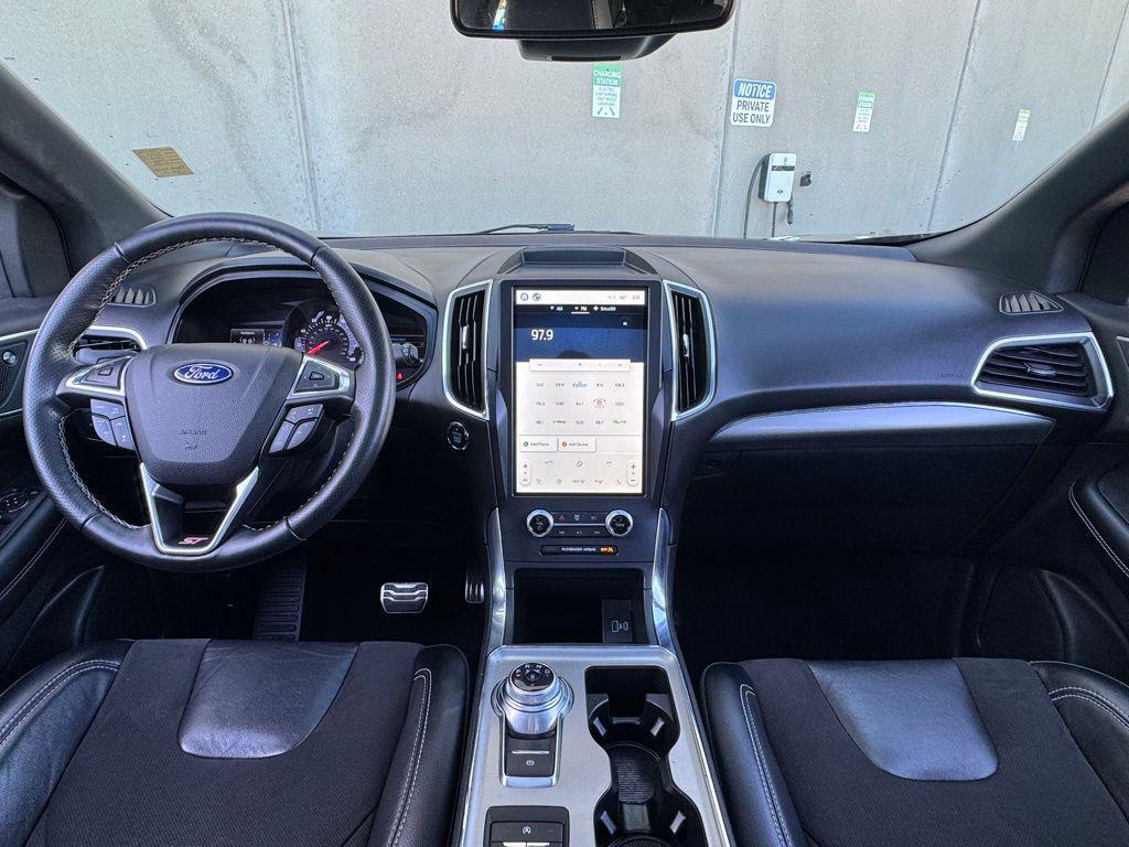 used 2022 Ford Edge car, priced at $32,000
