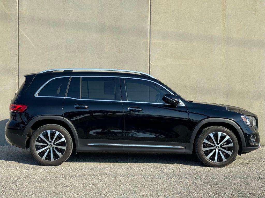 used 2023 Mercedes-Benz GLB 250 car, priced at $32,391