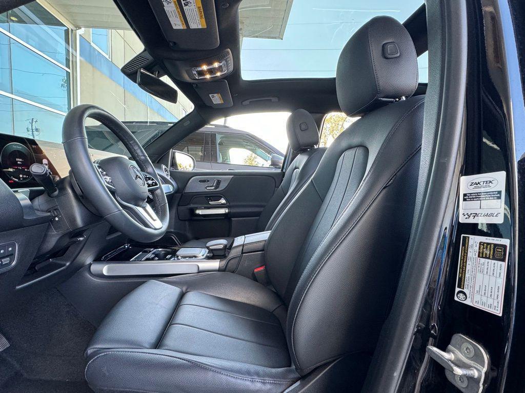 used 2023 Mercedes-Benz GLB 250 car, priced at $32,391