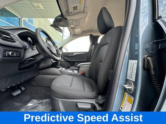 new 2025 Ford Escape car, priced at $30,500