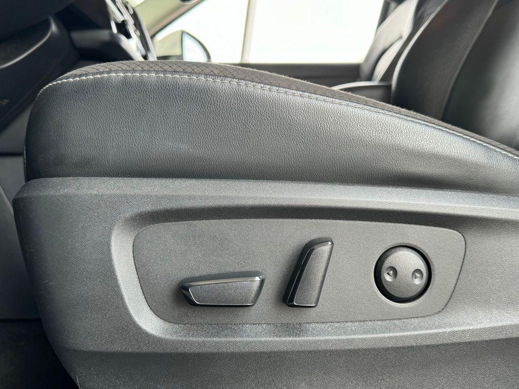 used 2023 Nissan Pathfinder car, priced at $31,391
