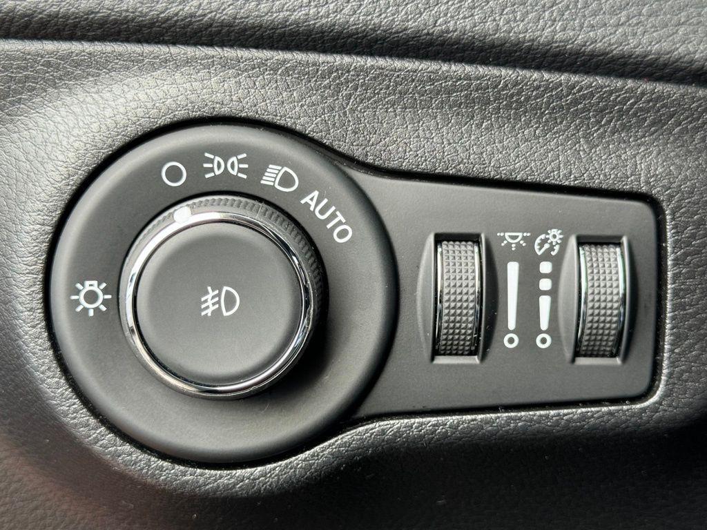 used 2019 Jeep Compass car, priced at $16,391