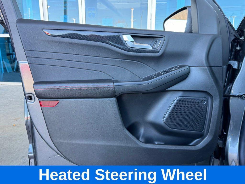 new 2025 Ford Escape car, priced at $28,384