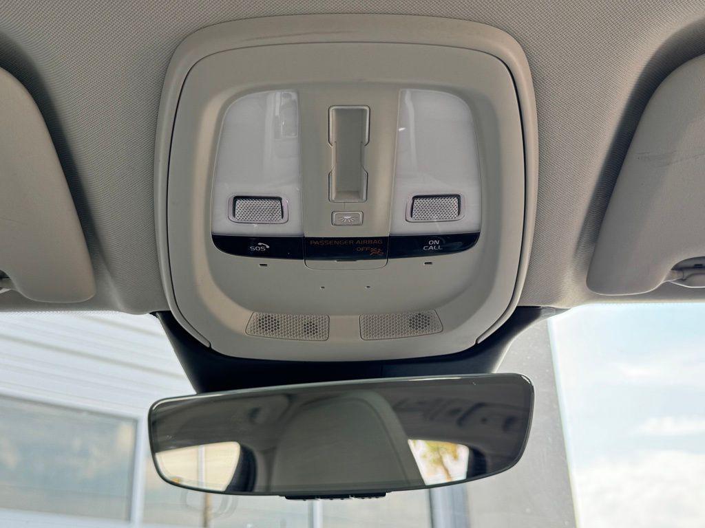 used 2022 Volvo XC60 car, priced at $26,391