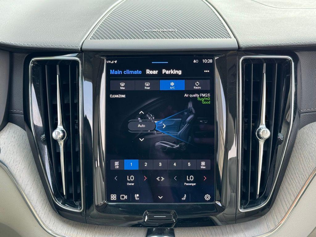 used 2022 Volvo XC60 car, priced at $26,391